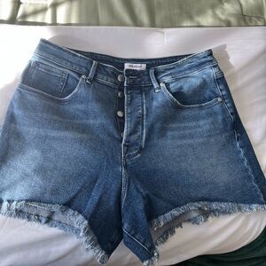 Good American Raw Hem Button fly denim shorts- size 14